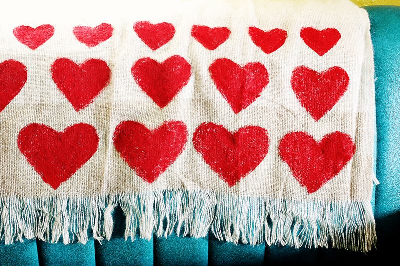 Heart blanket DIY 3