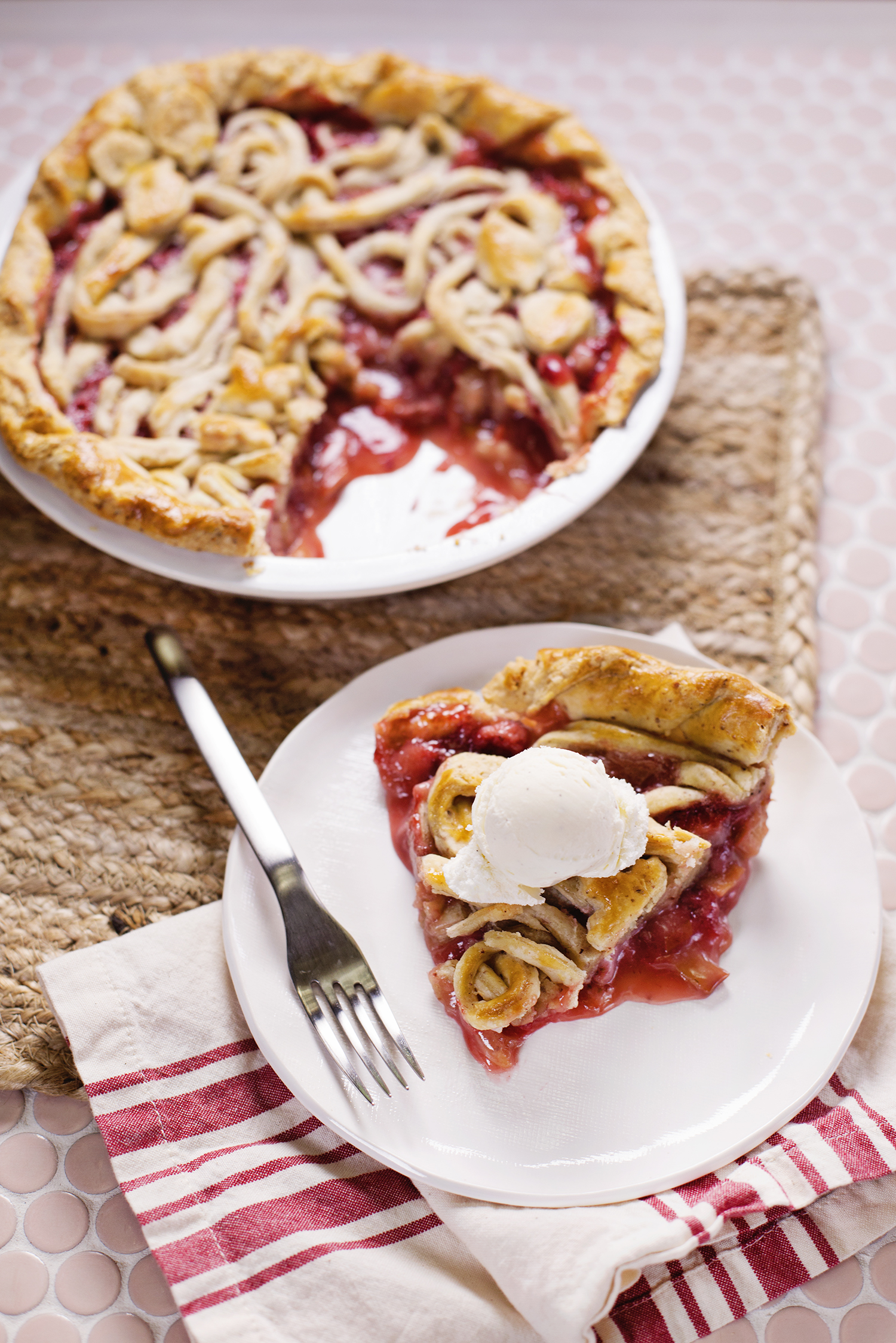 Rhubarb strawberry and almond pie (via abeautifulmess.com)
