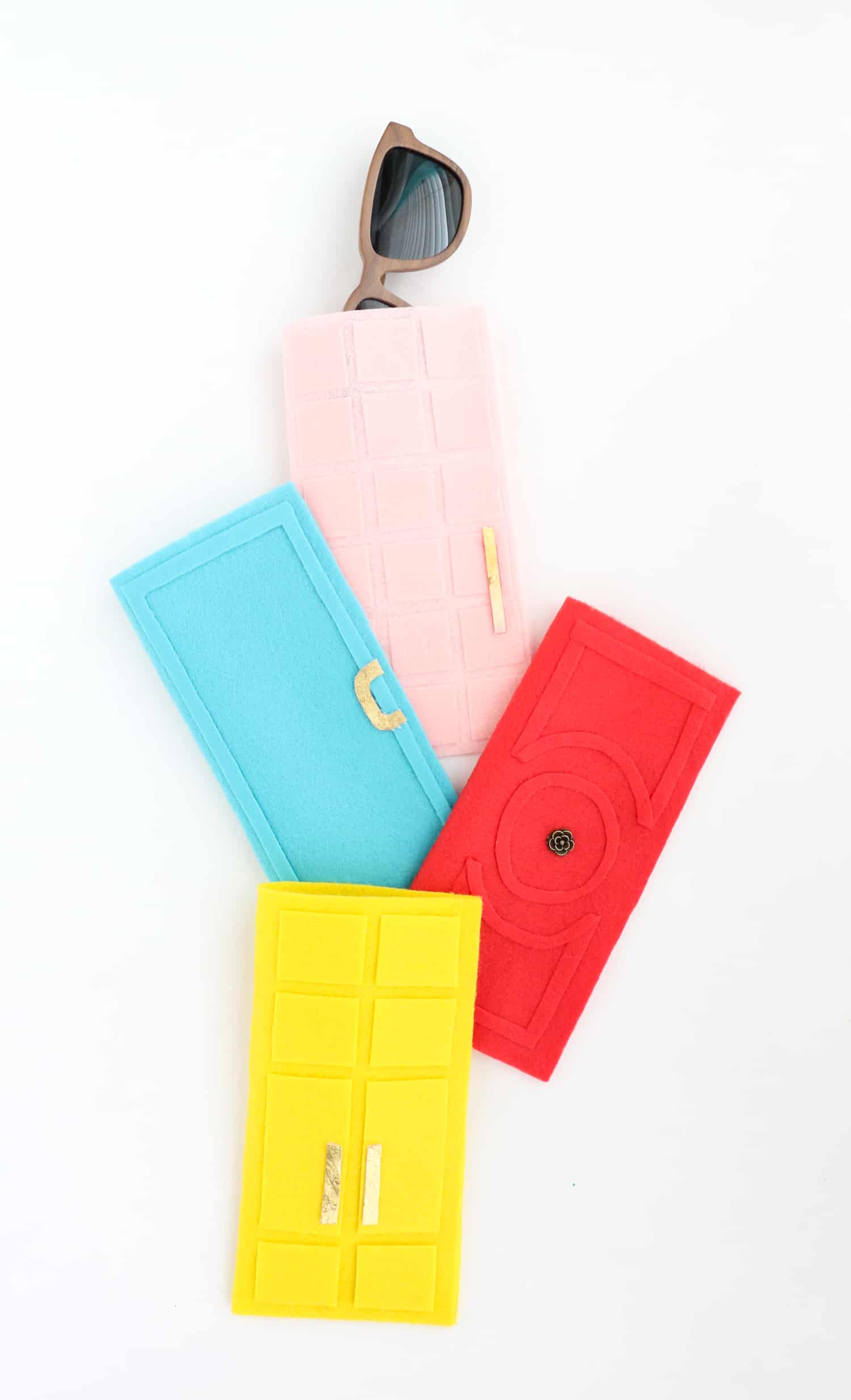 Palm-Springs-Inspired-Glasses-Cases-Click-Through-for-Tutorial