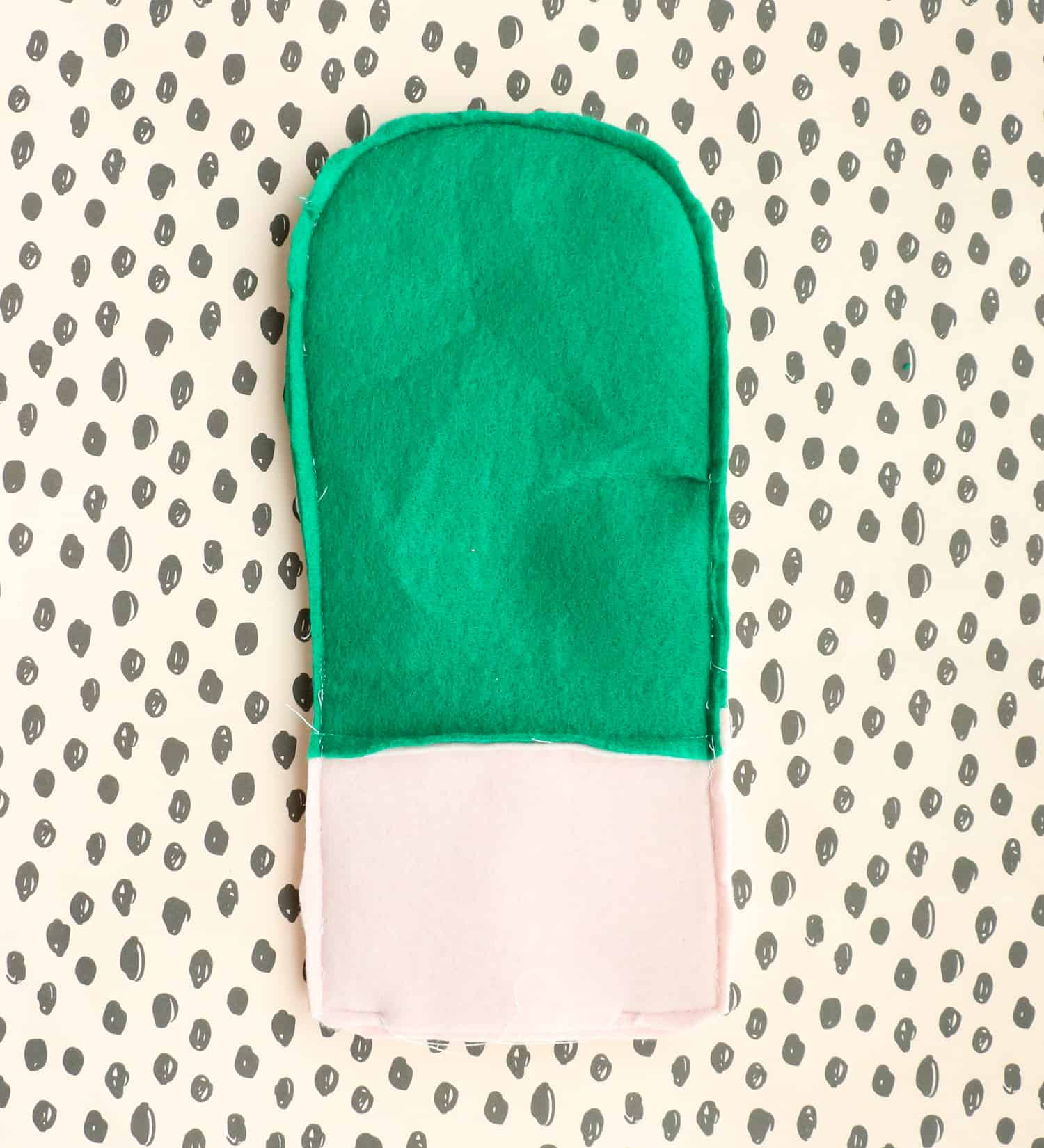 DIY-Cactus-Oven-Mitts-Click-Through-for-Tutorial-1-14