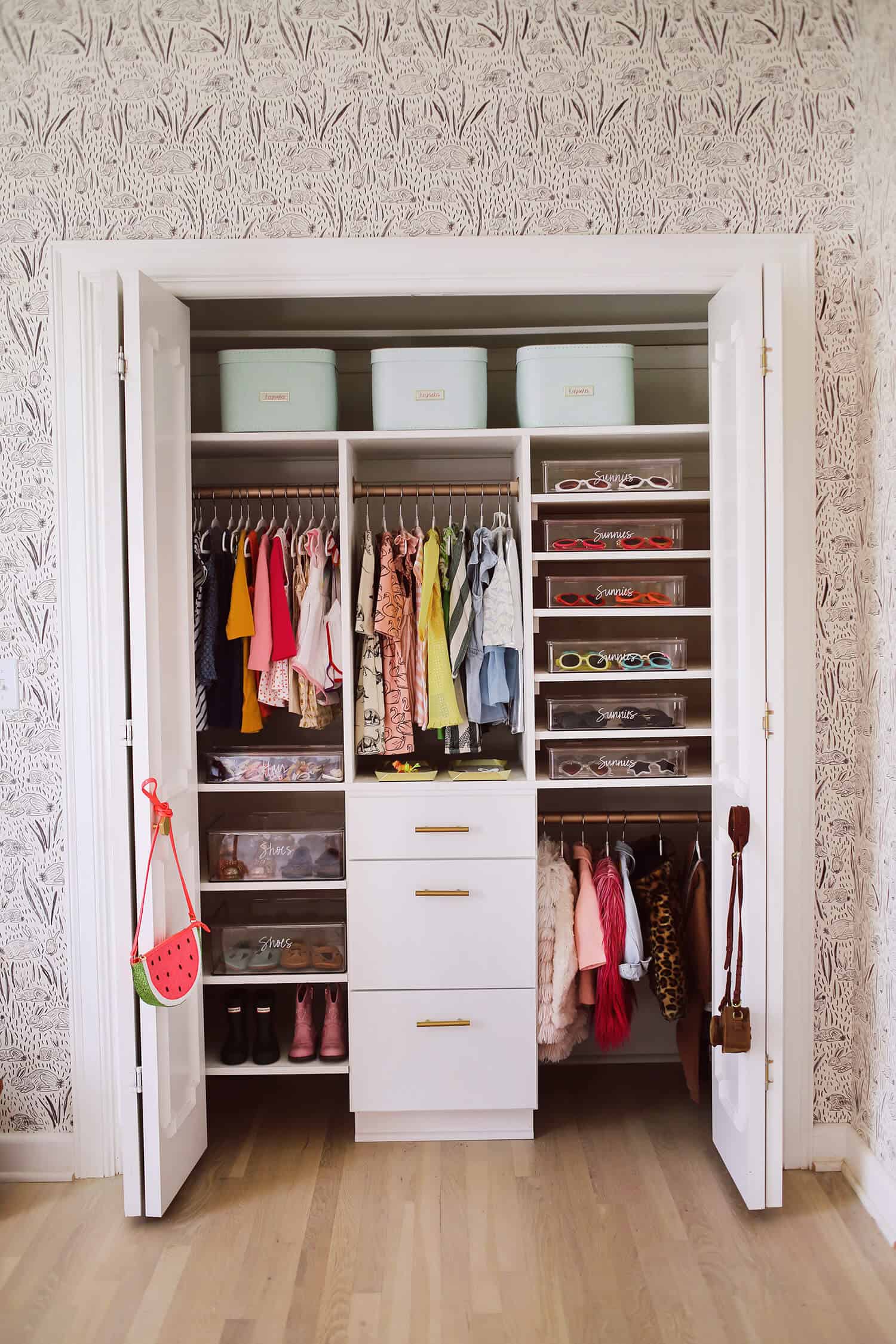 Kids Closets & Wardrobe Ideas For Toddler - Teenage Rooms