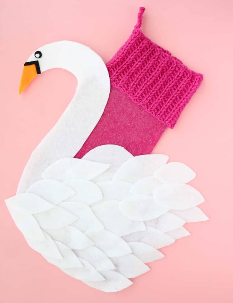 Make-your-own-Swan-Stocking