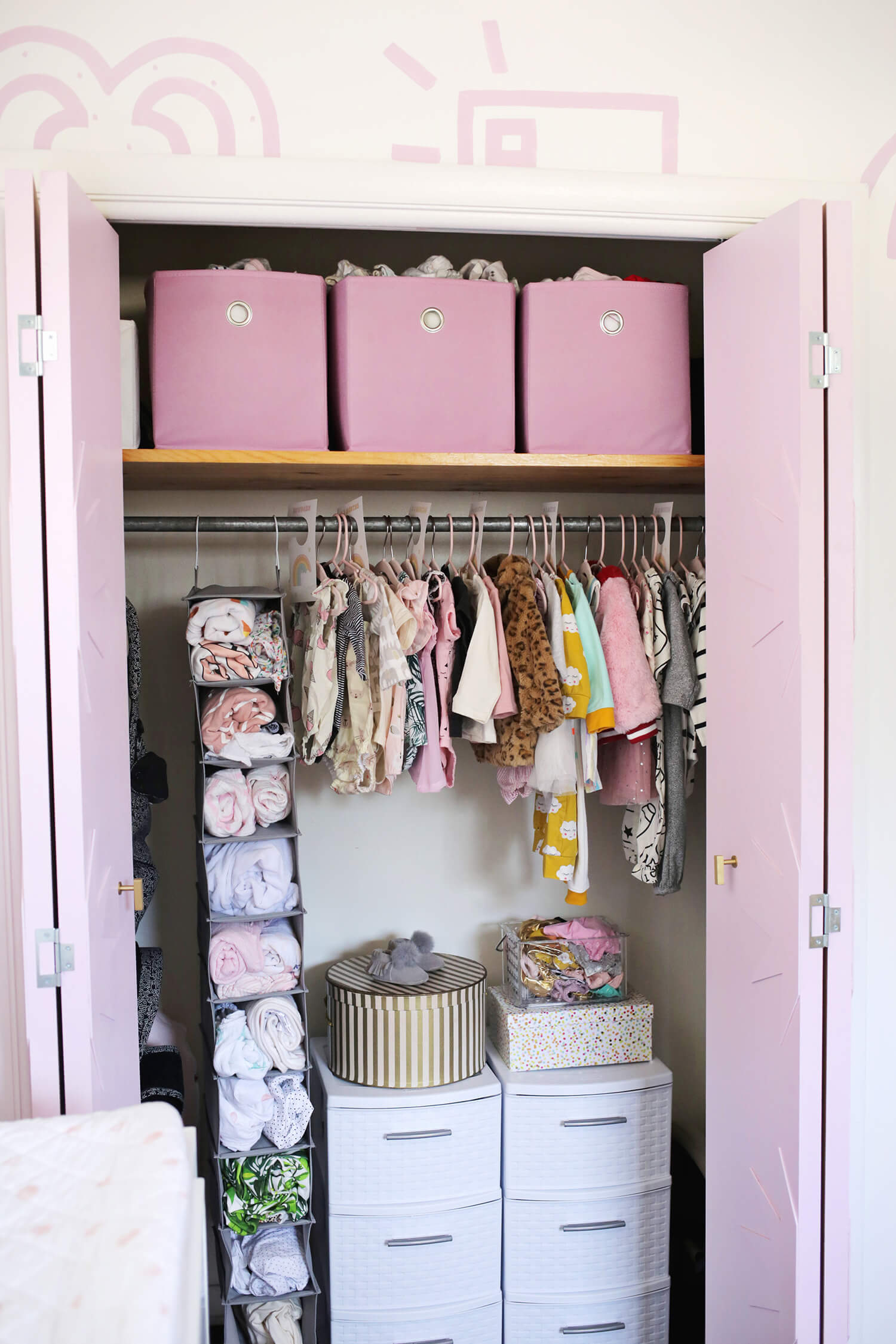 nursery-closet-dividers-free-printable-a-beautiful-mess