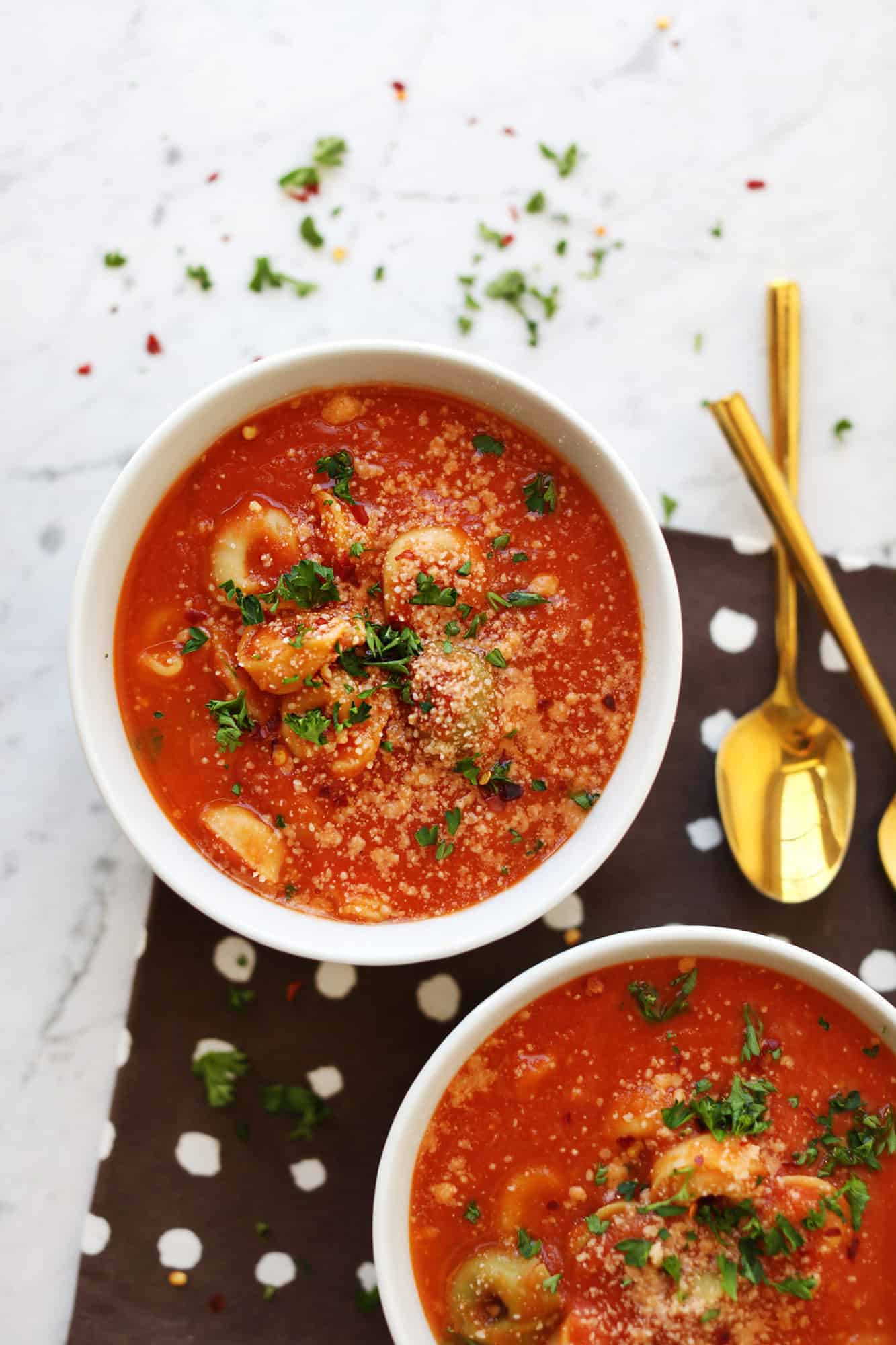 20 minutes of tomato tortellini soup