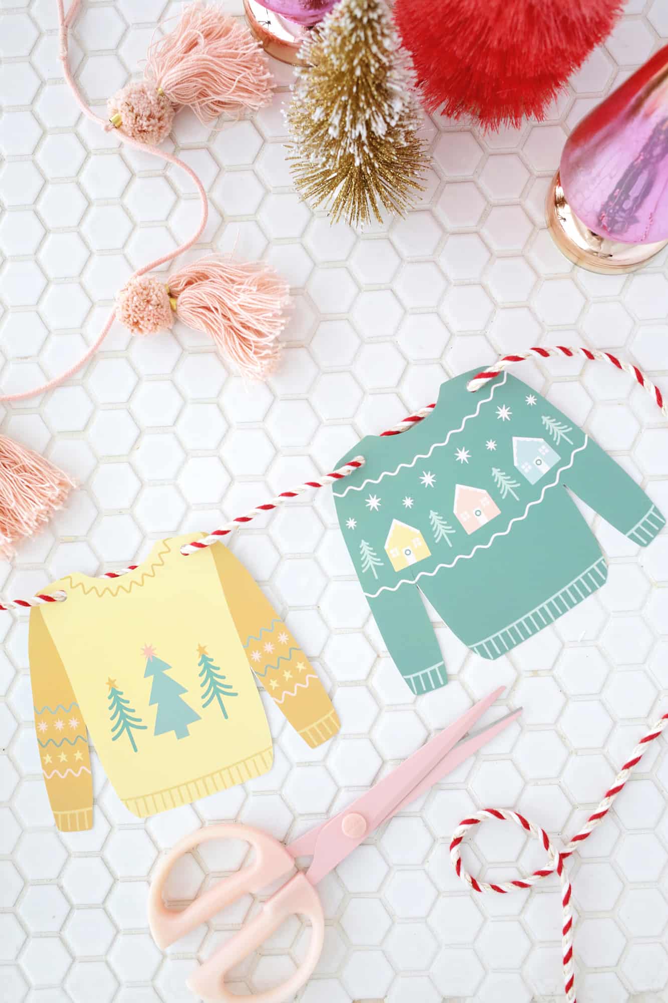 Christmas Sweater Garland DIY with free printable Click though for tutorial 1 10