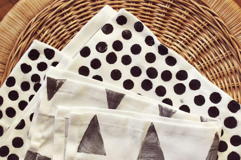 black and white printed cloth napkins