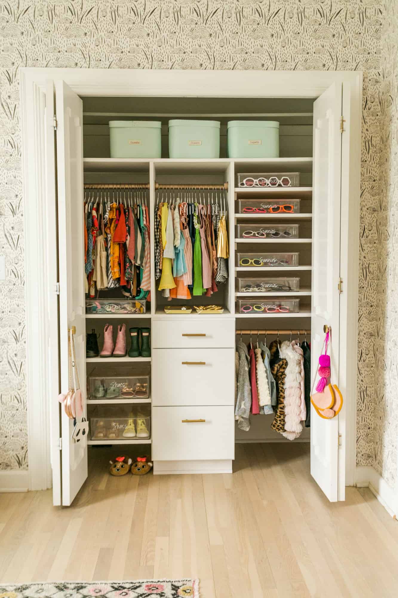 kid's closet organized