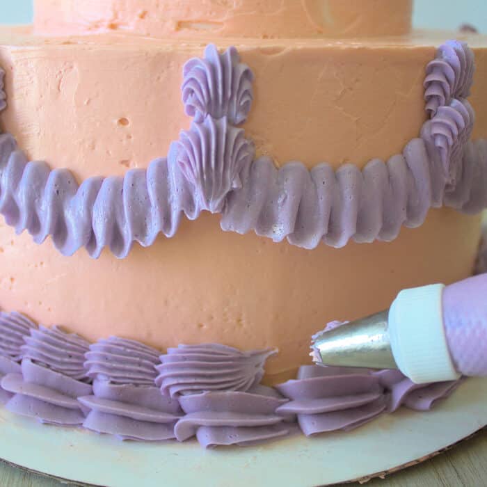 Icing Mess How to Pipe Frosting Ruffles - A Beautiful Mess