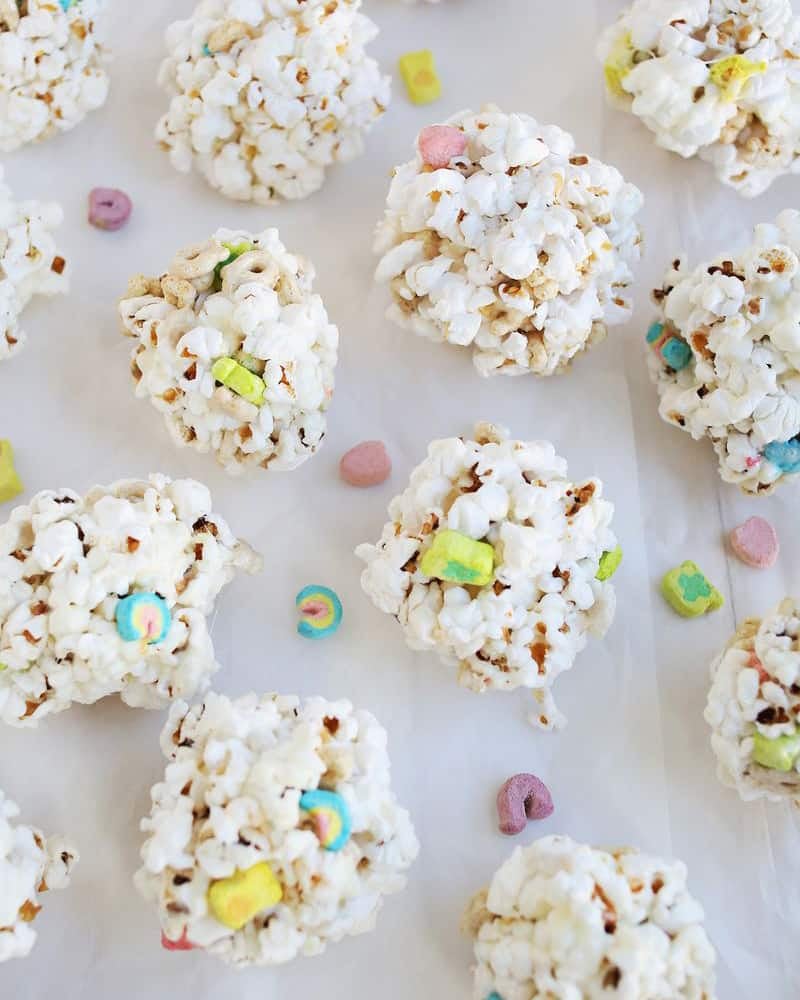 Simple Popcorn Balls – A Stunning Mess