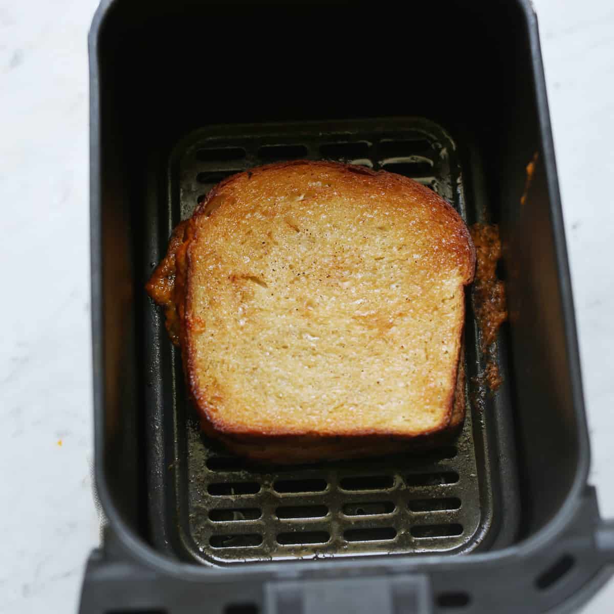 how to make air fryer grilled cheese