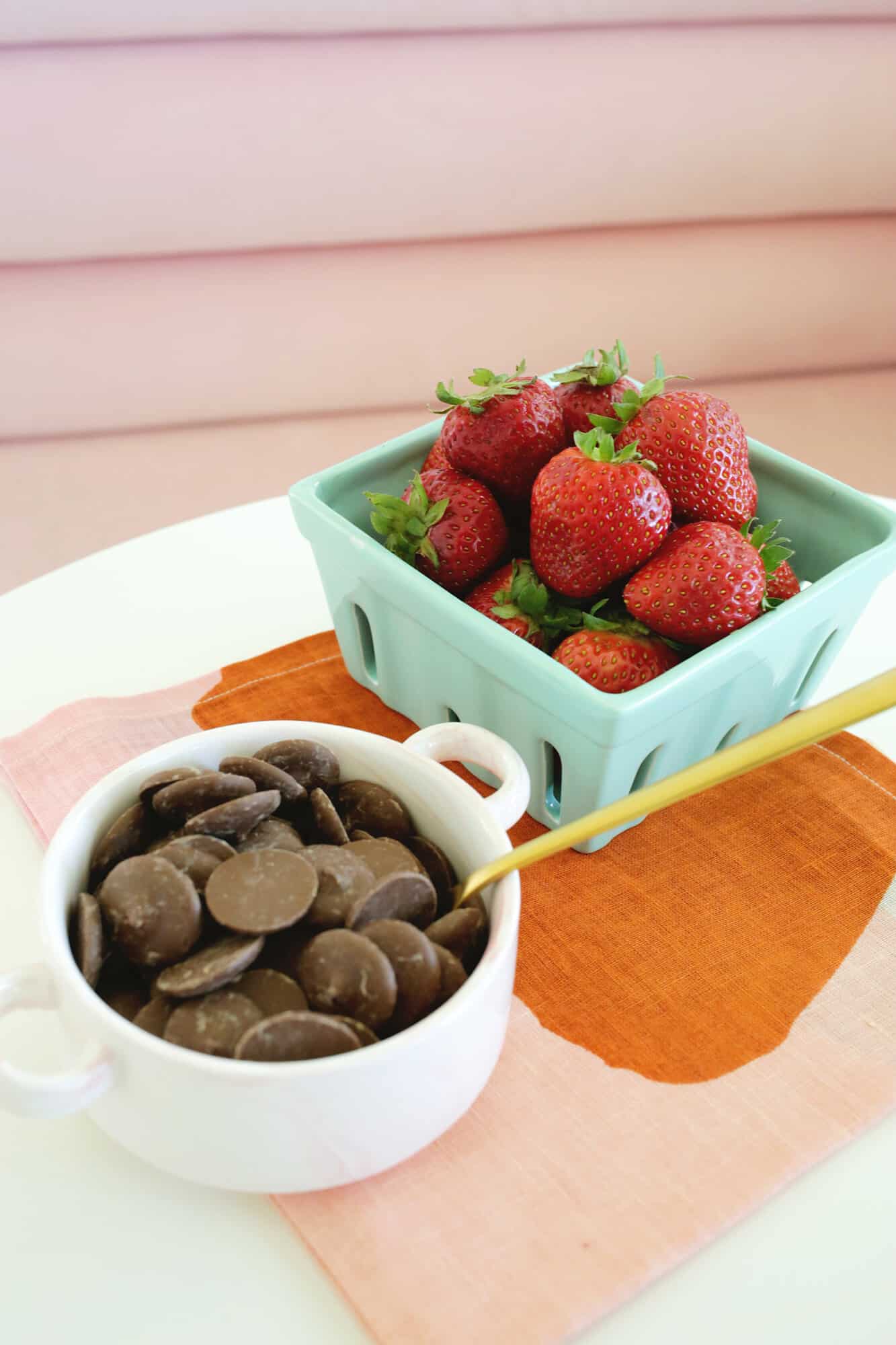 chocolate melting wafers and strawberries for chocolate covered strawberries
