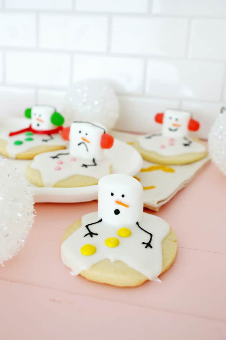 Melted Snowman Cookies - A Beautiful Mess