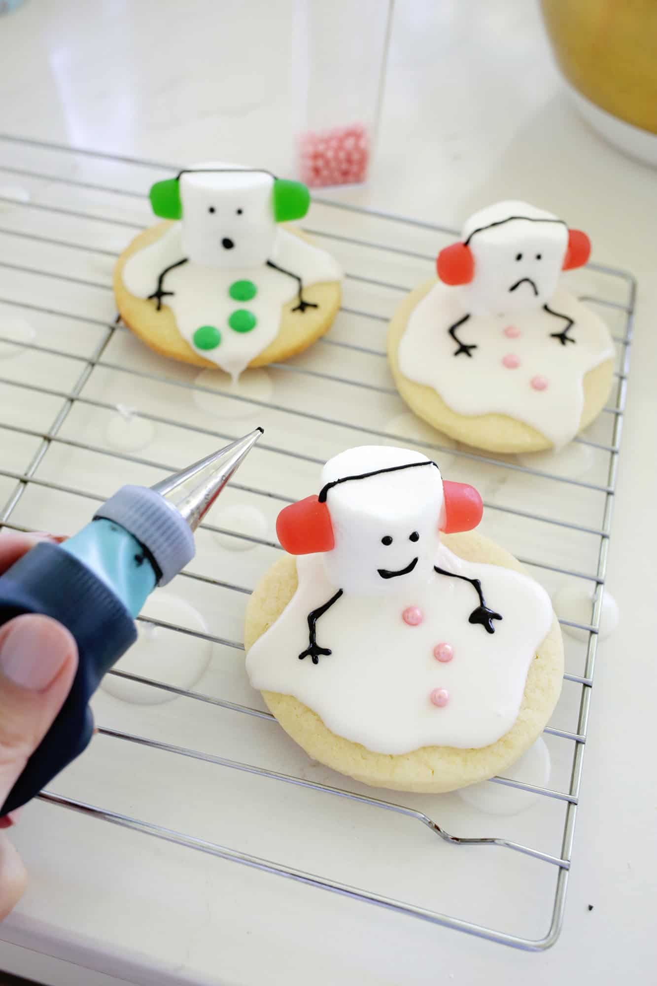 Melted Snowman Cookies - A Beautiful Mess