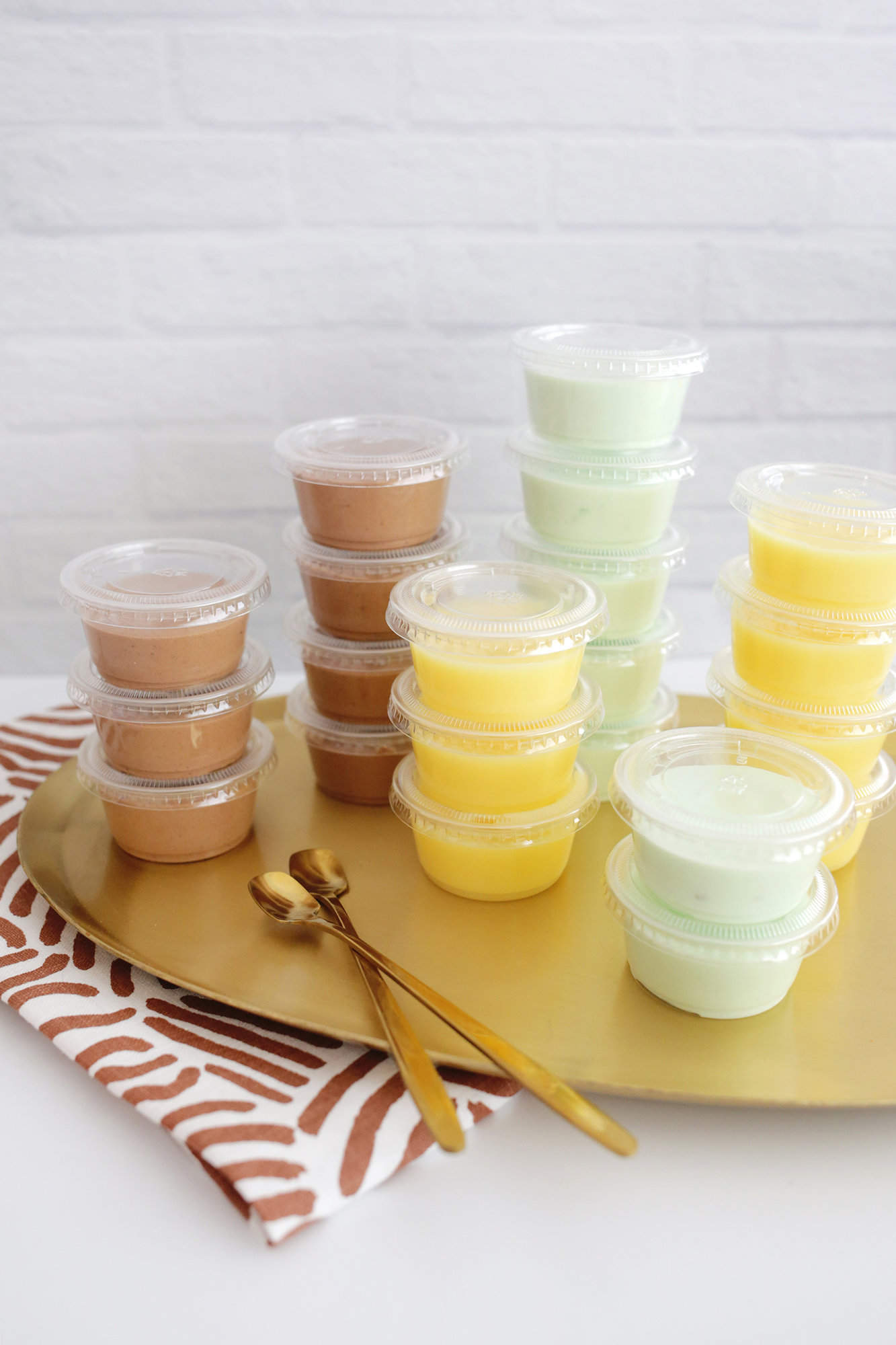 different flavors of pudding shots