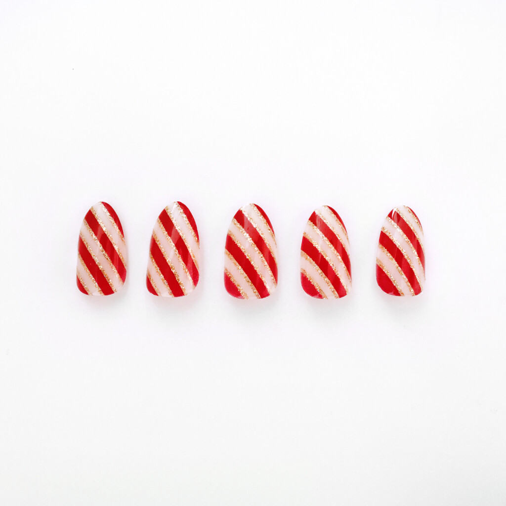 candy cane christmas nail design