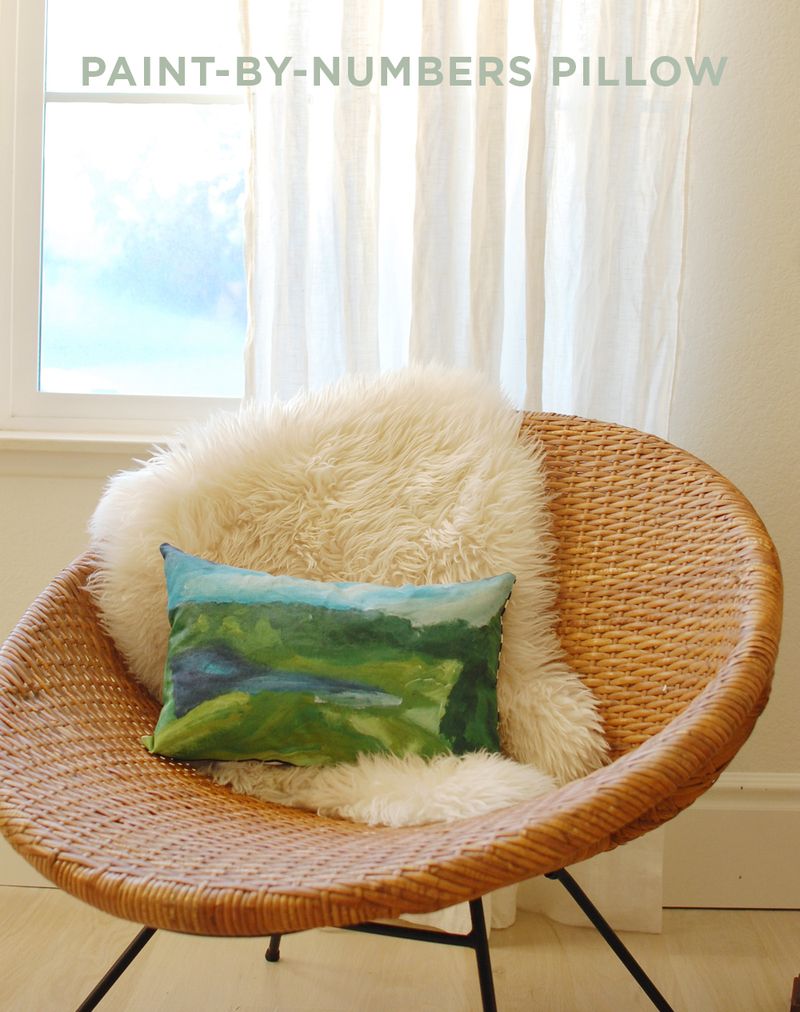 Paint-by-numbers Pillow DIY