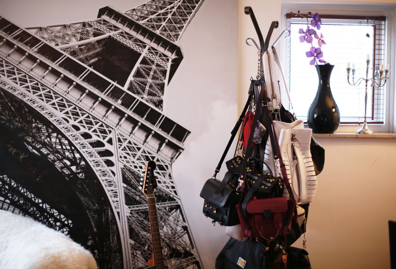 Hanging bags + eiffel tower love