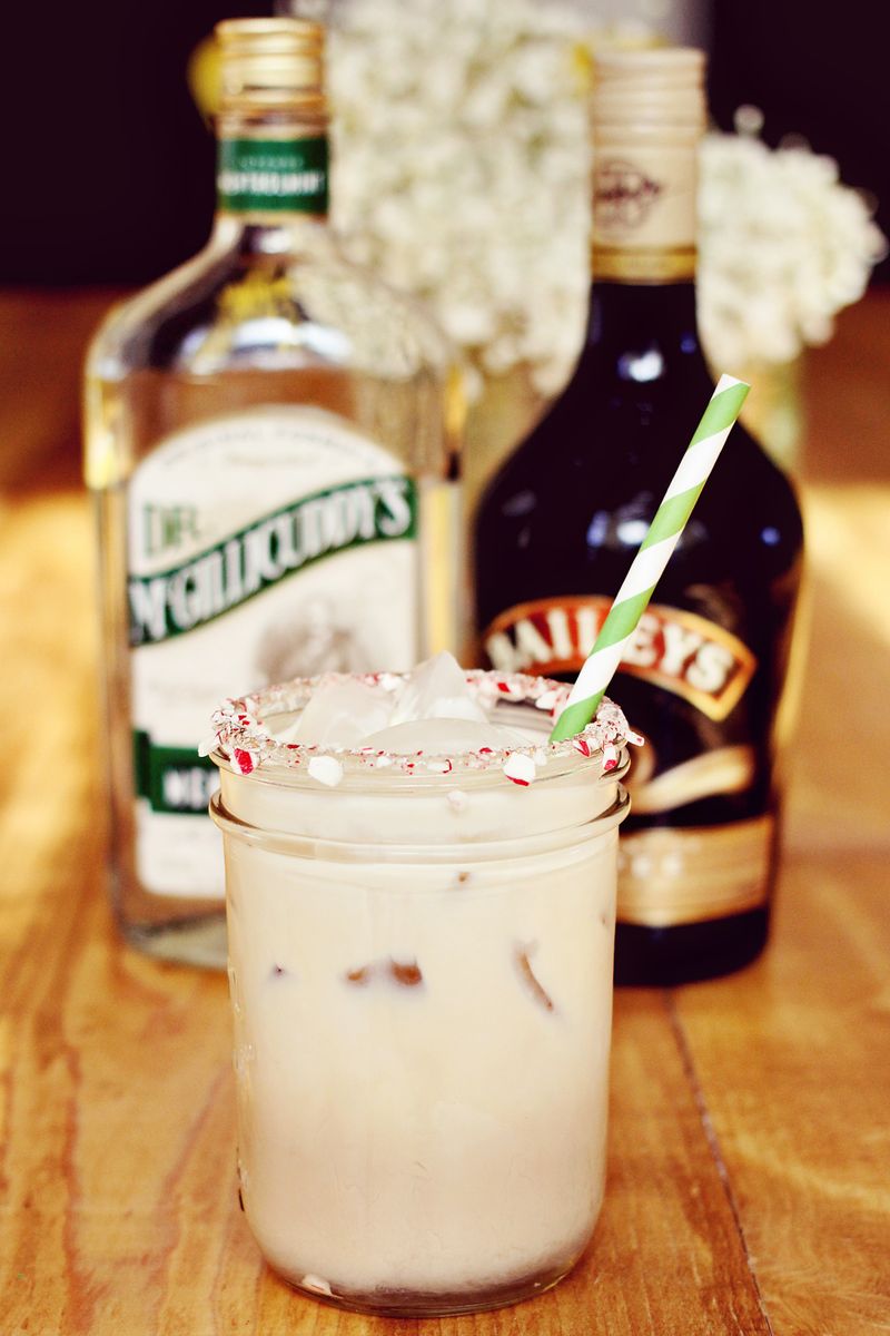 Peppermint White Russian… a perfect Holiday cocktail!