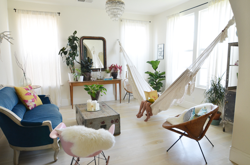 Rubyellen Bratcher's amazing living room