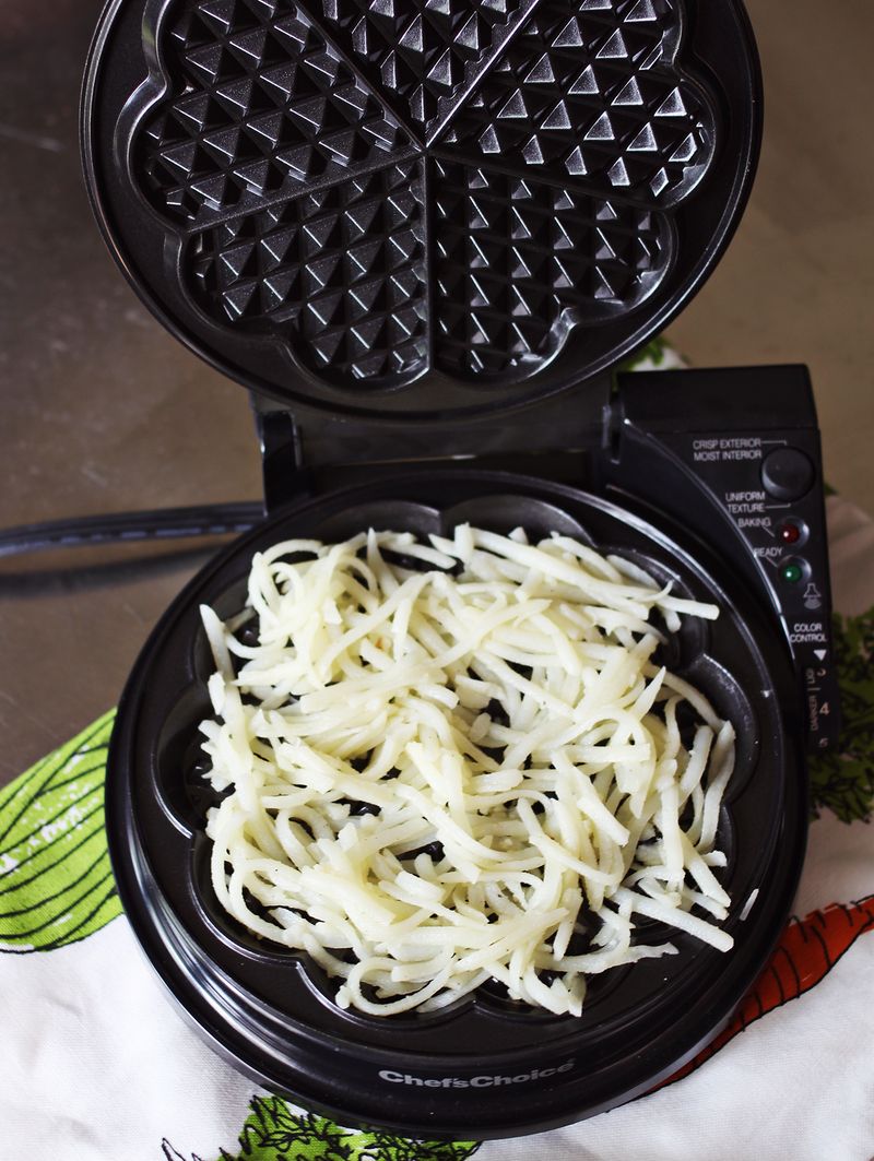 Making hashbrowns in a waffle iron