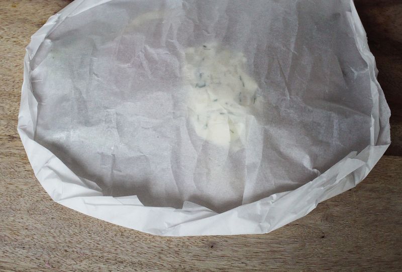How to steam fish in parchment paper www.abeautifulmess.com