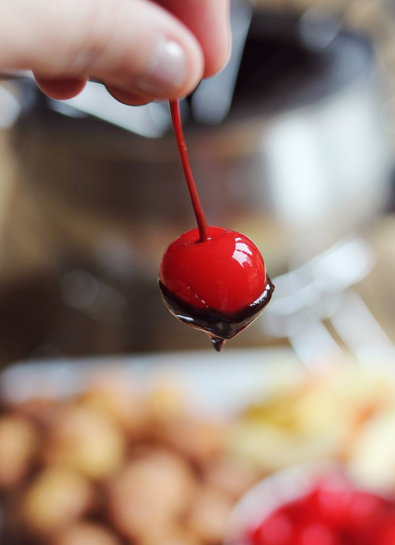 Chocolate cherry fondue 
