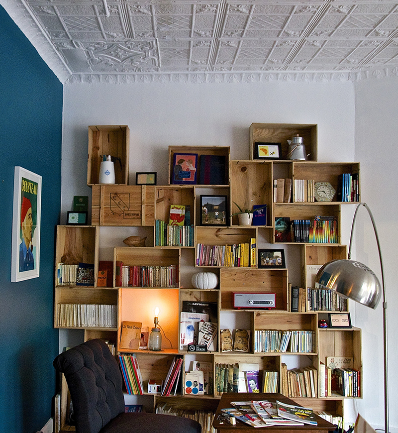 So in love with this bookshelf!