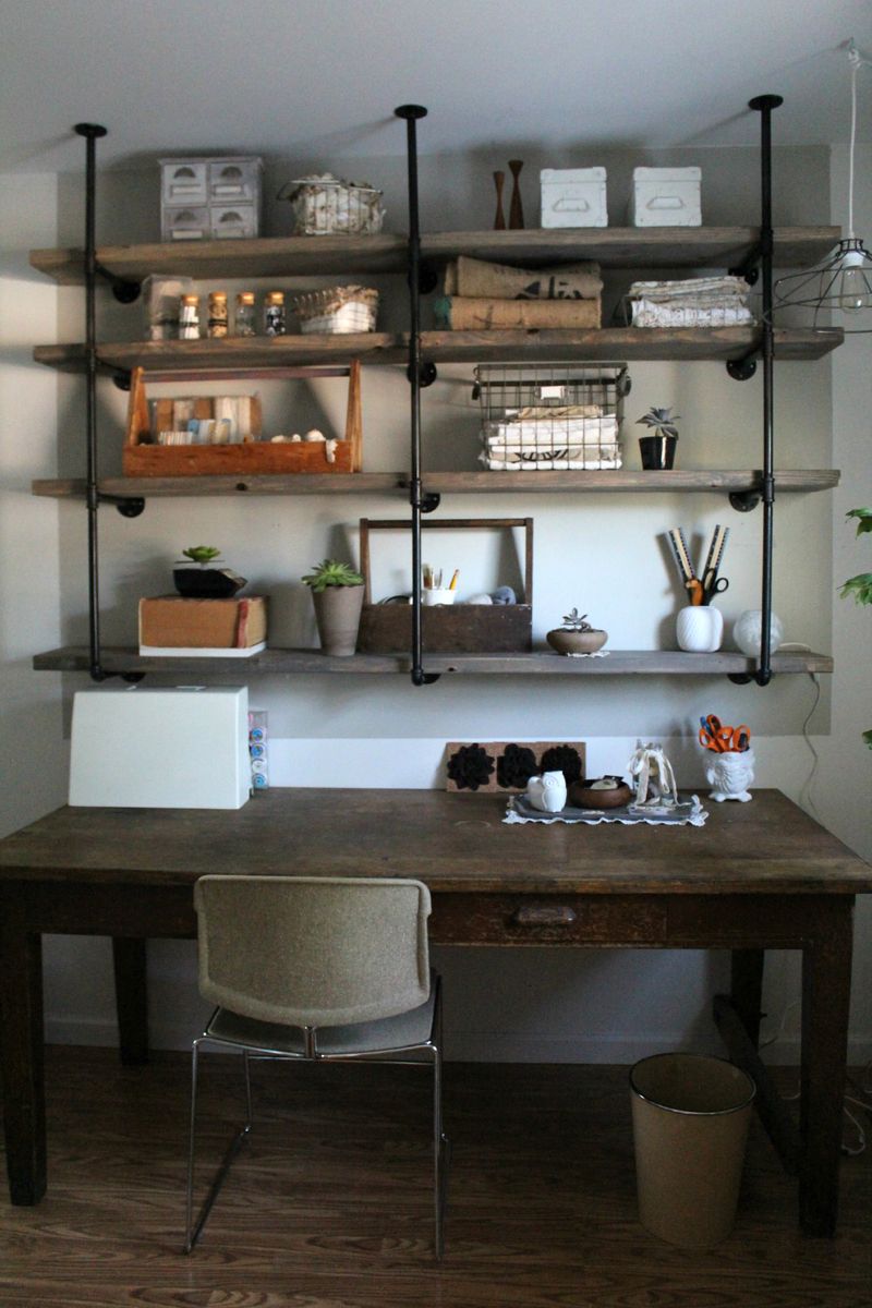 Love these shelves!