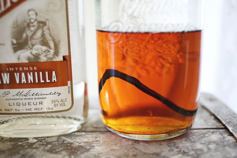 Vanilla Bean Whiskey Cocktail 