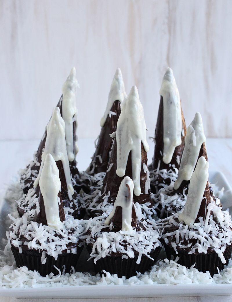 Double chocolate mountain cupcakes 