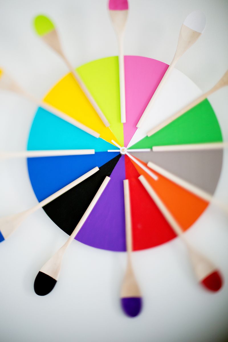 Colorful kitchen clock DIY (abeautifulmess.com)    