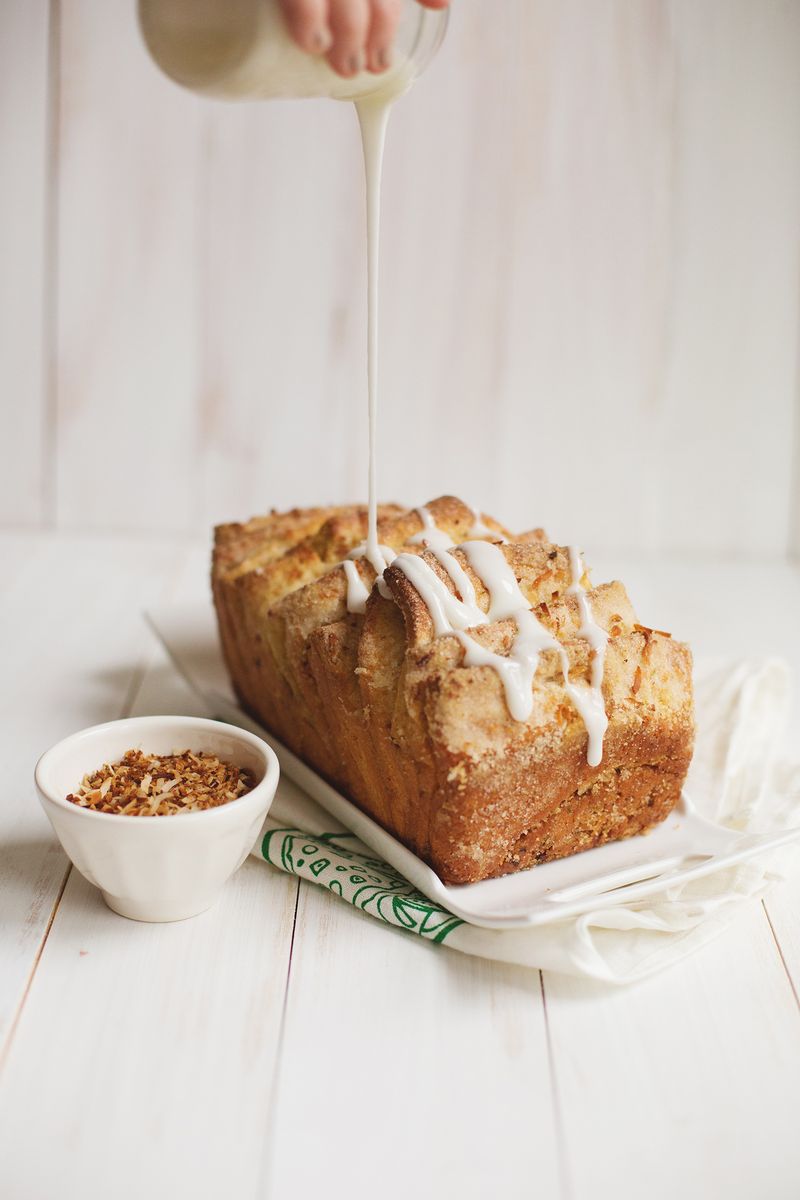 Coconut and lime pull apart bread (click through for recipe) 