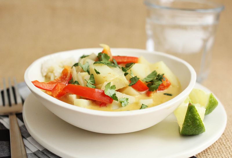 Simple yellow curry