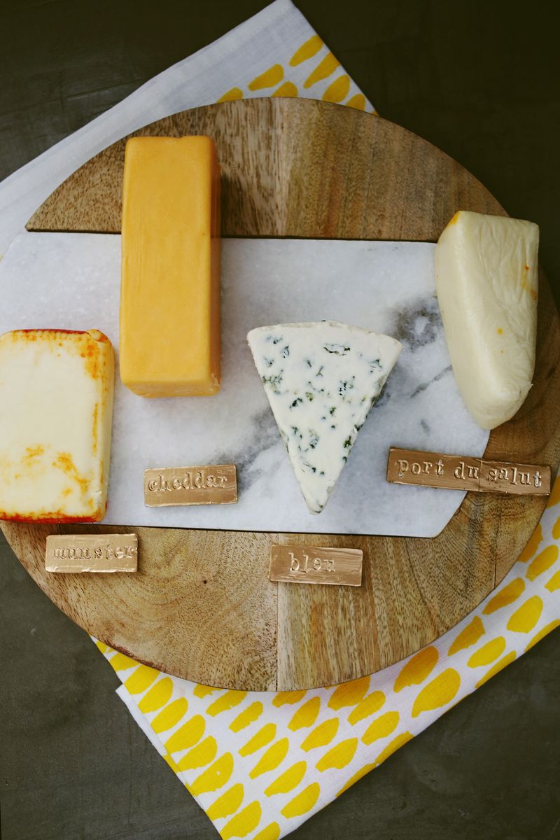 Gold Cheese Labels (the perfect D.I.Y. for a hostess gift or housewarming party!)