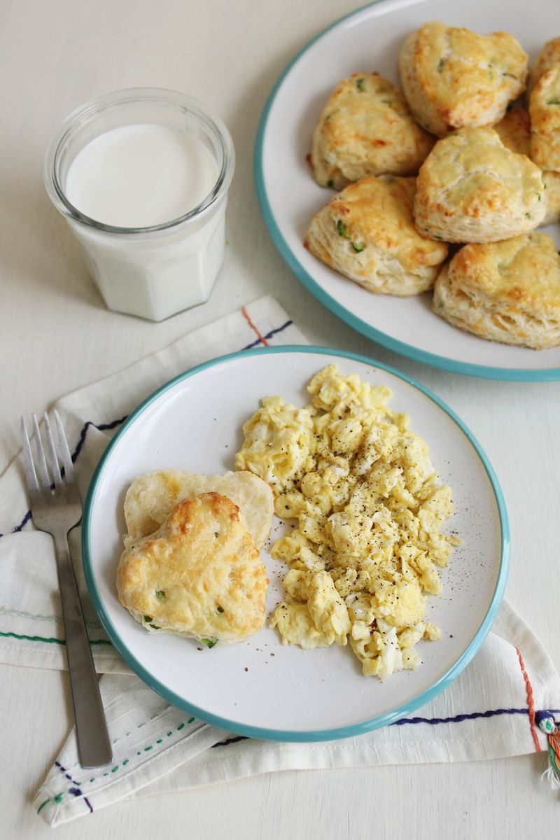 Jalapeno cheddar biscuits