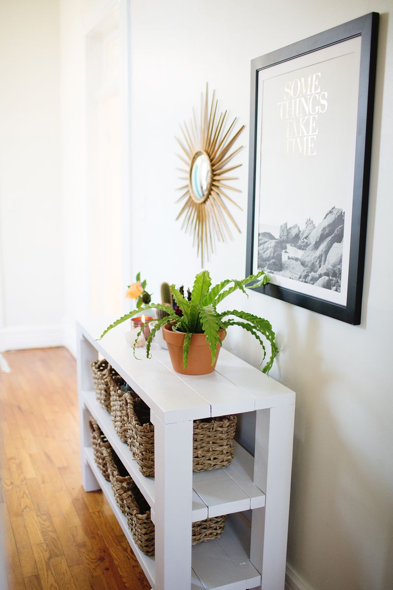 3 tips for styling an entryway 