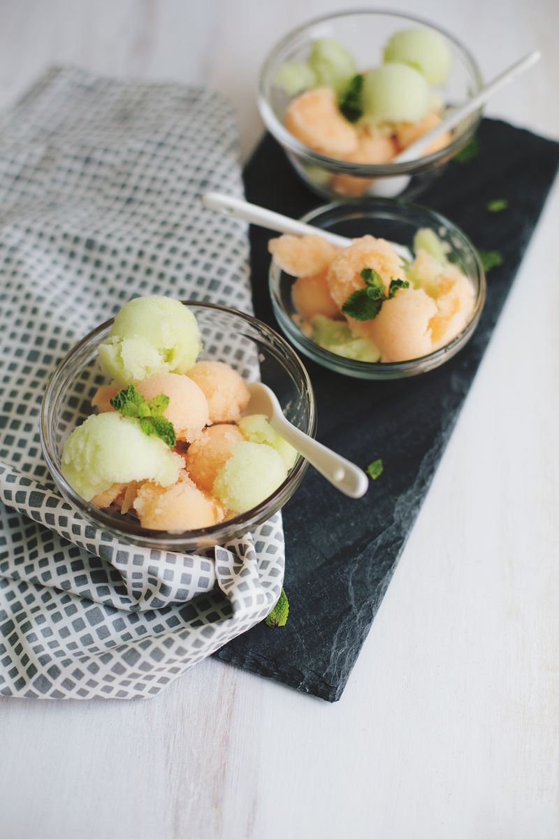 Melon sorbet without an ice cream machine