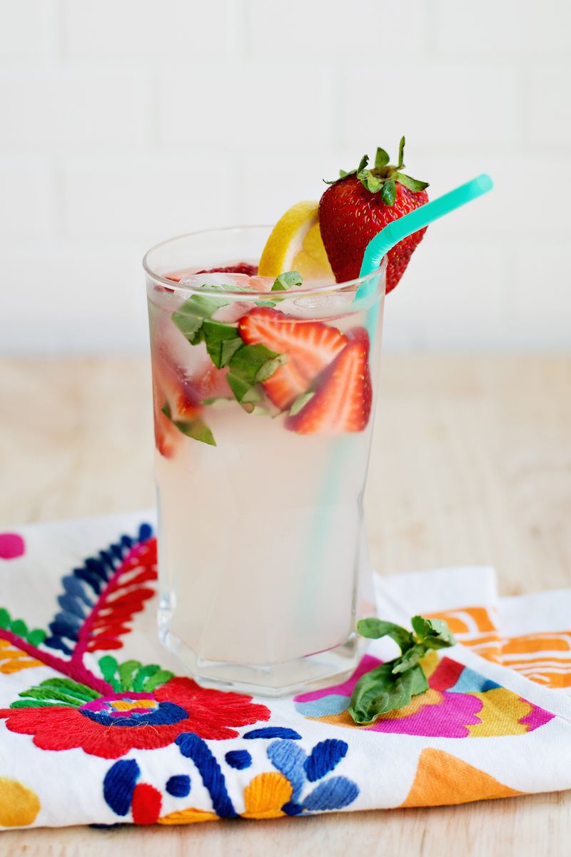 Strawberry Basil Lemonade Cocktail