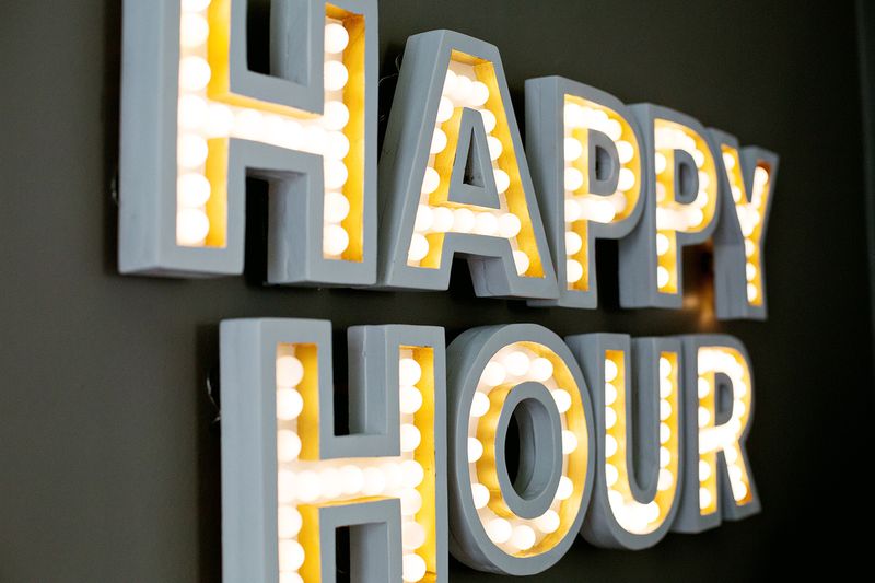 Happy Hour Marquee DIY (click thorugh for instructions) 