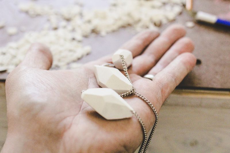 Clay geometric necklace diy (learn how to make it! click here) 