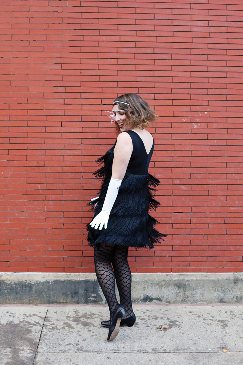 How to whip up an authentic flapper Halloween costume