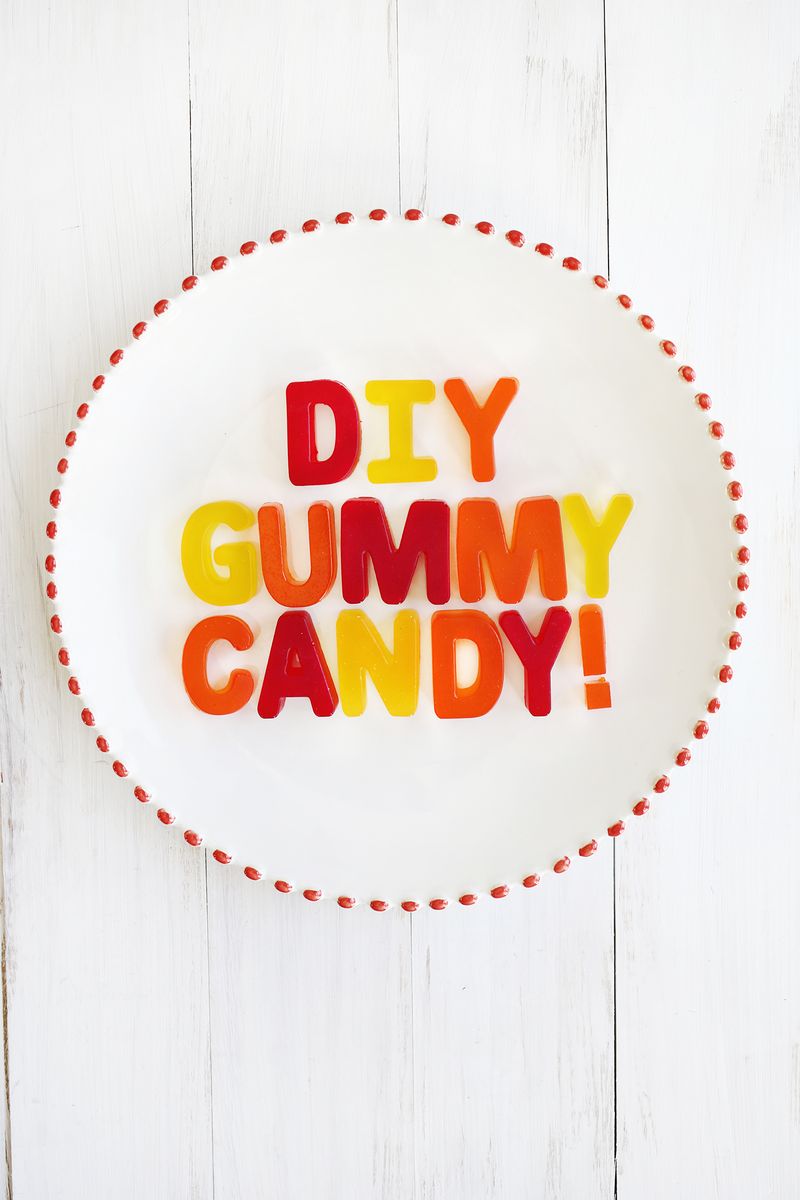 Looks so fun! Make your own gummy candy (click through for recipe) 