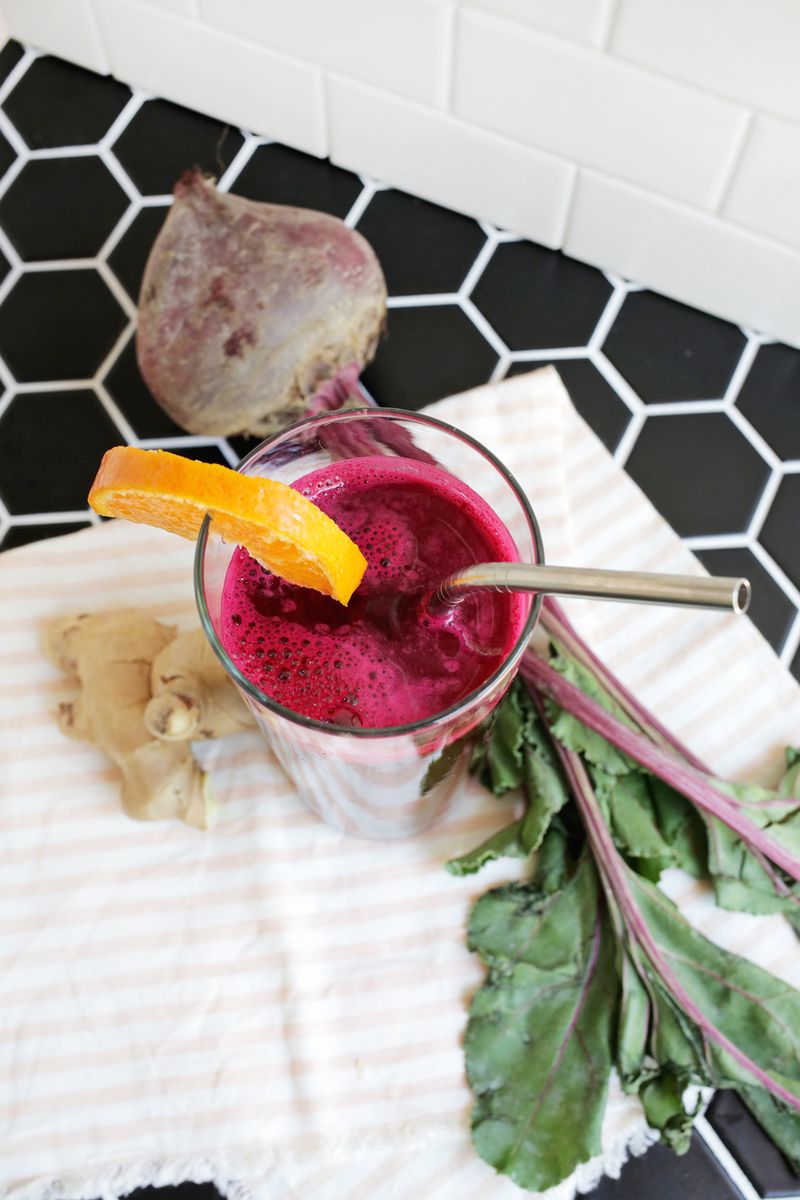 Beet and ginger juice- YUM! (click through for recipe) 