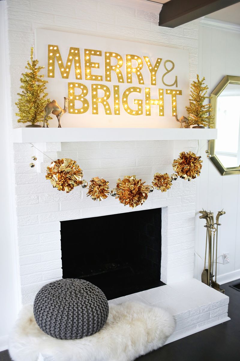 Love this holiday garland DIY! (click through for tutorial) 