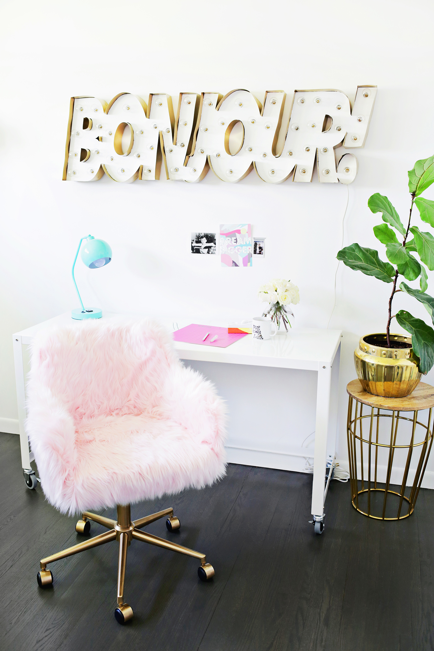Office chair makeover, so cute! (click through for tutorial) 