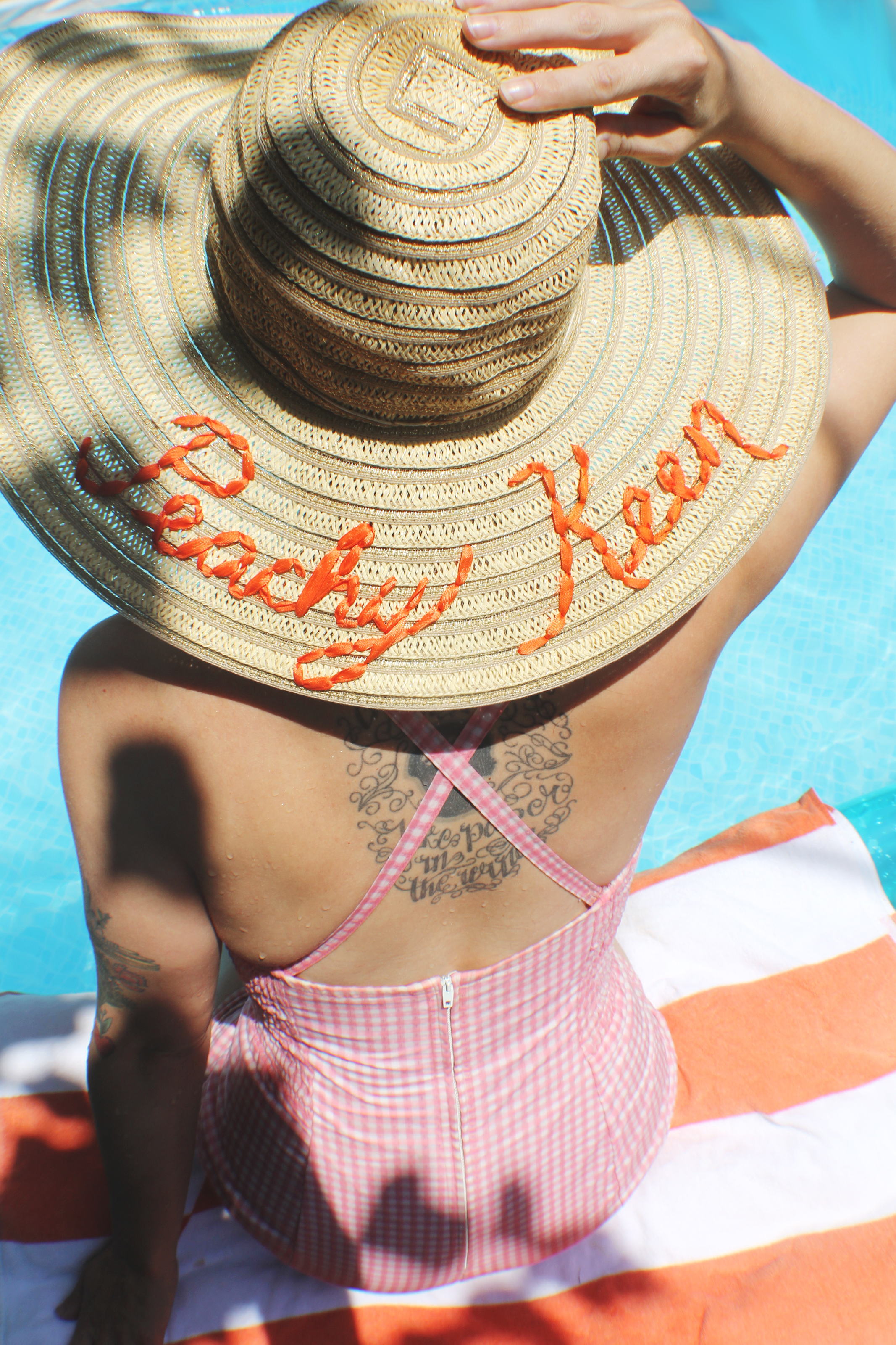 Love this hat embroidery DIY for summer!