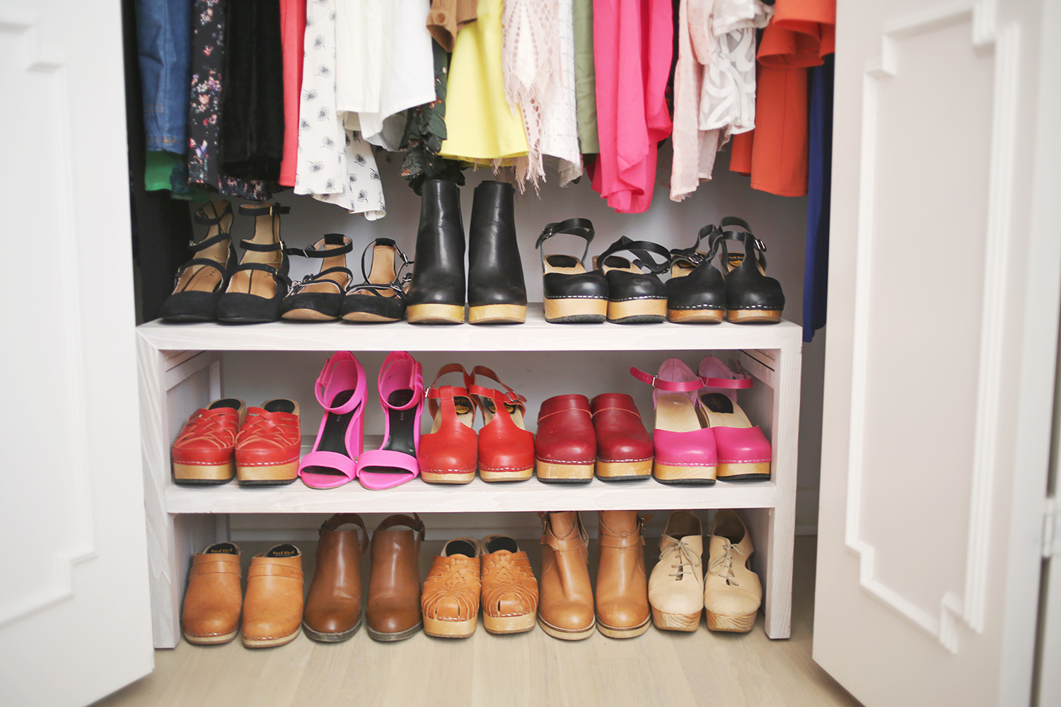 5 Tips For Conquering Closet Organization 