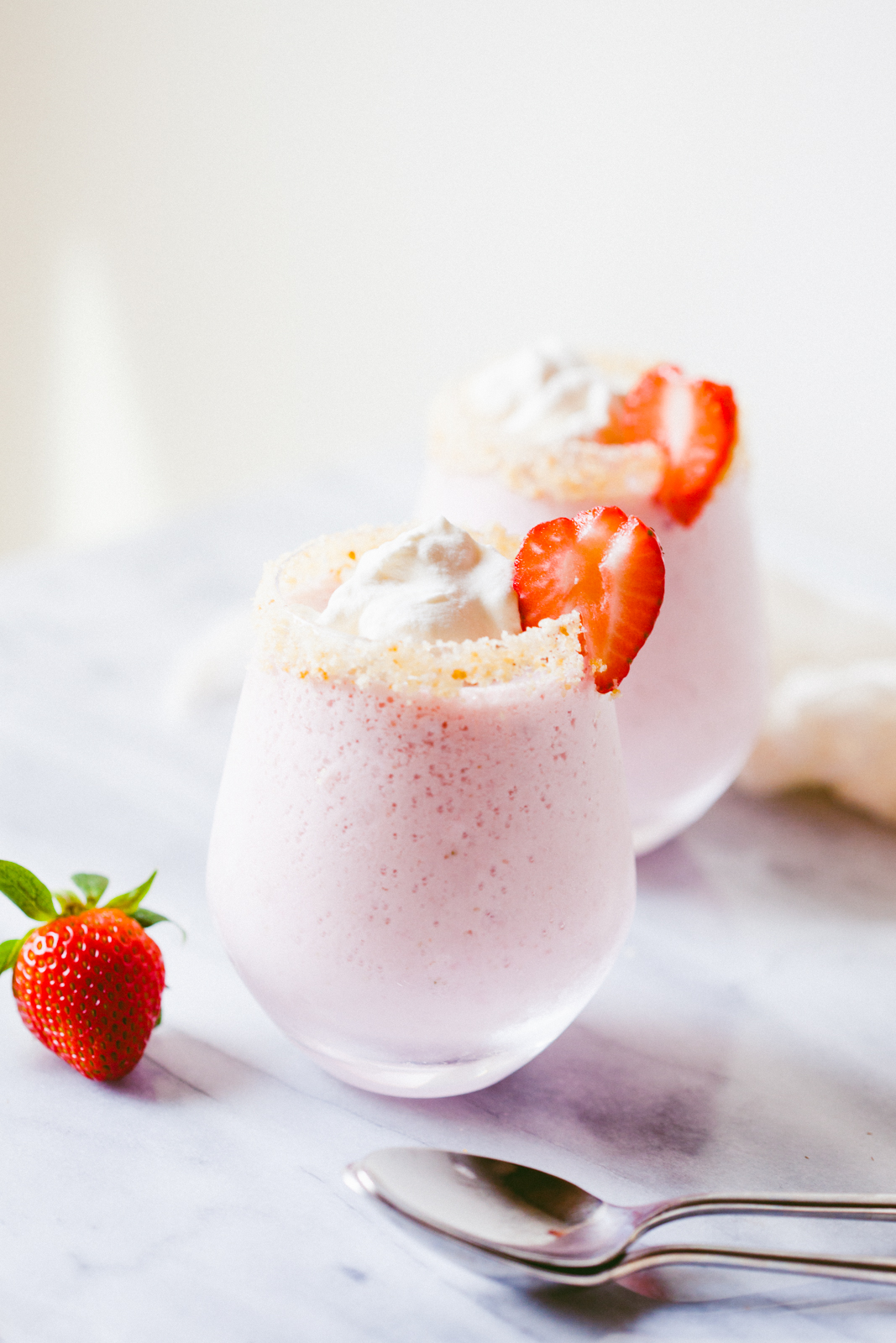 Strawberry Shortcake Shake with Vodka (click through for tutorial) 