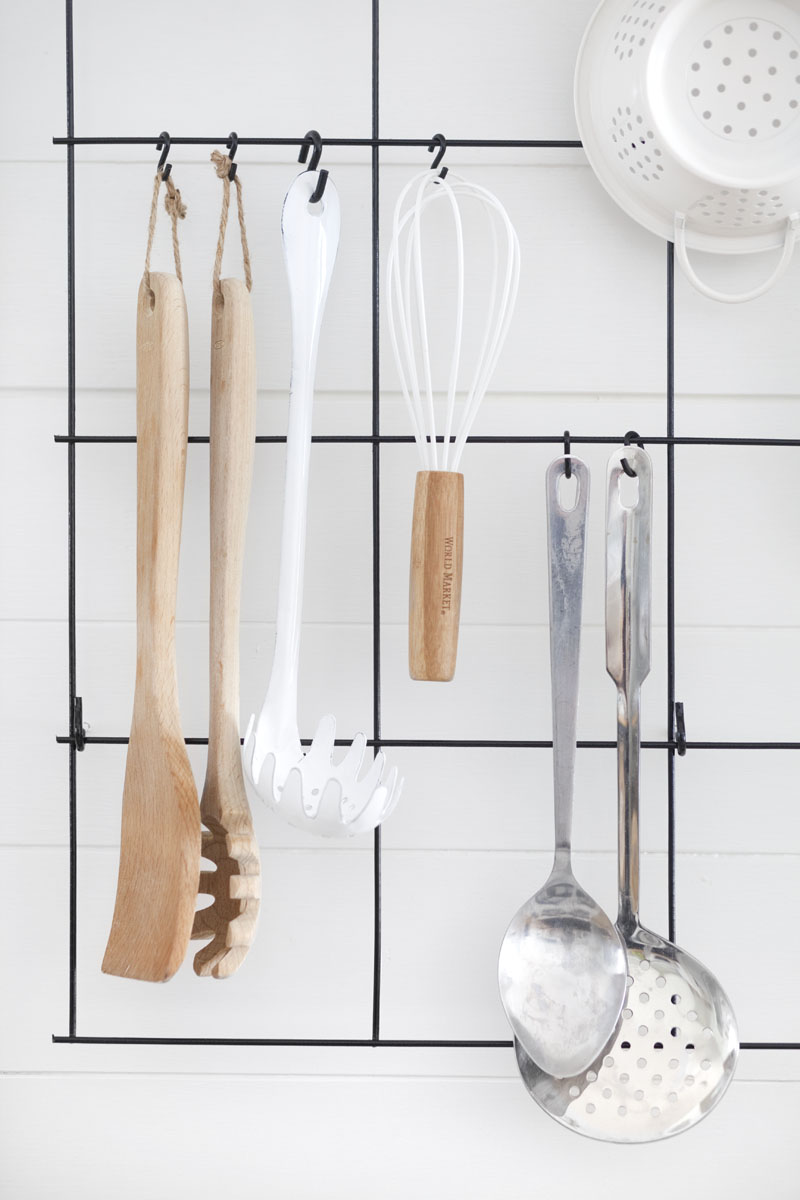 Make a wire utensil rack with items found at the hardware store— click through for details!