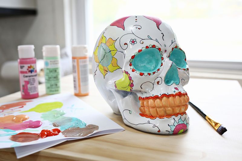 3 ideas for cute Halloween skulls 